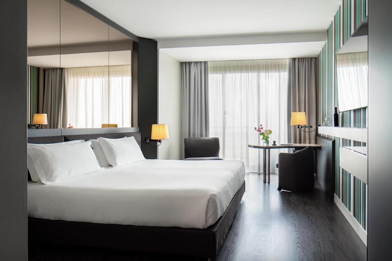 The Nicolaus Hotel Bari Esterno foto
