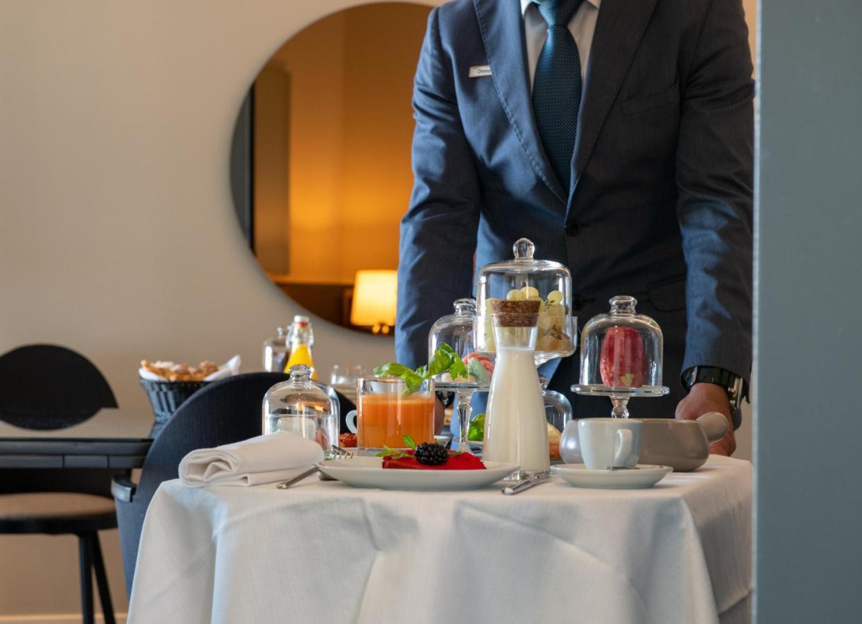 The Nicolaus Hotel Bari Esterno foto