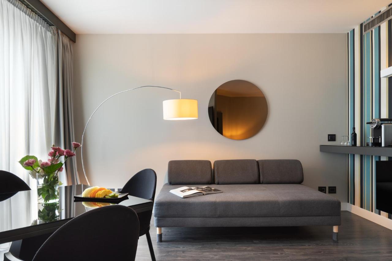 The Nicolaus Hotel Bari Esterno foto