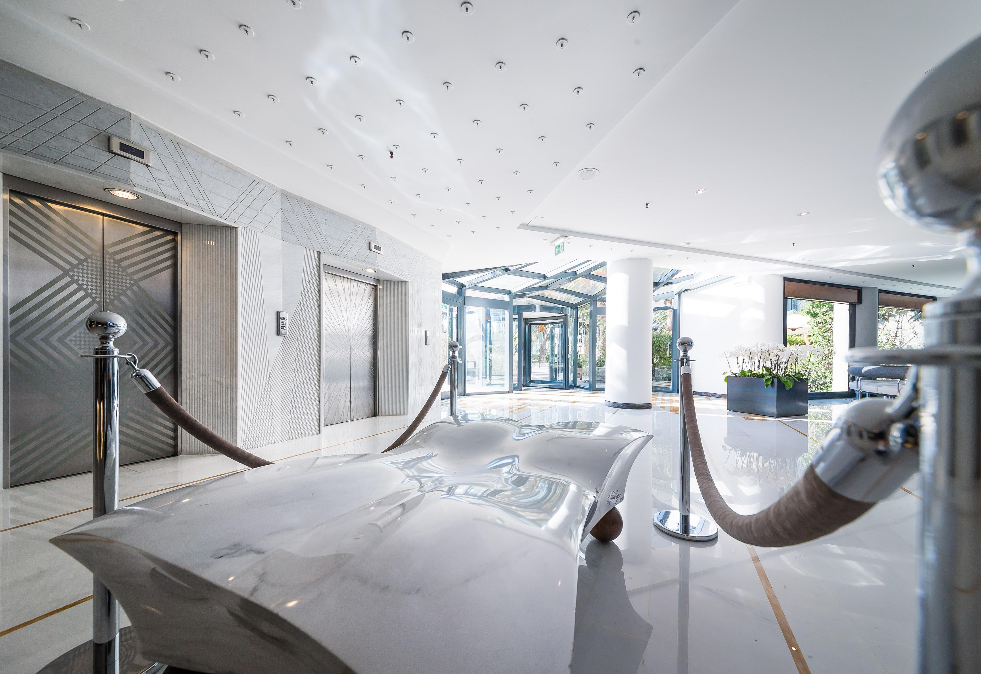 The Nicolaus Hotel Bari Esterno foto
